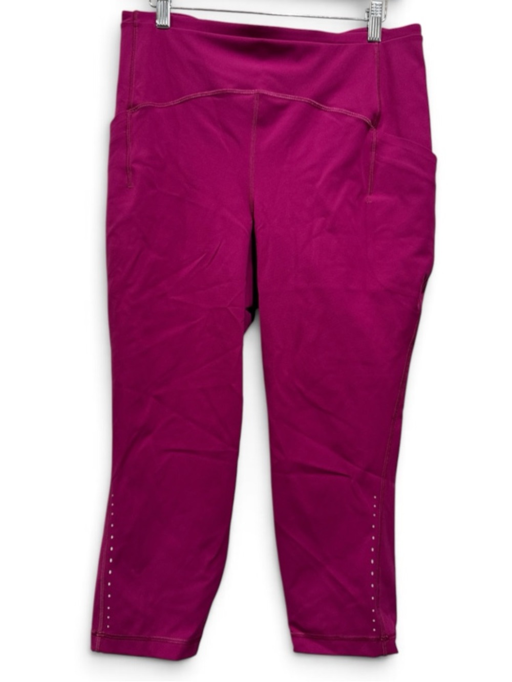 lululemon athletica Magenta Capri Leggings #739